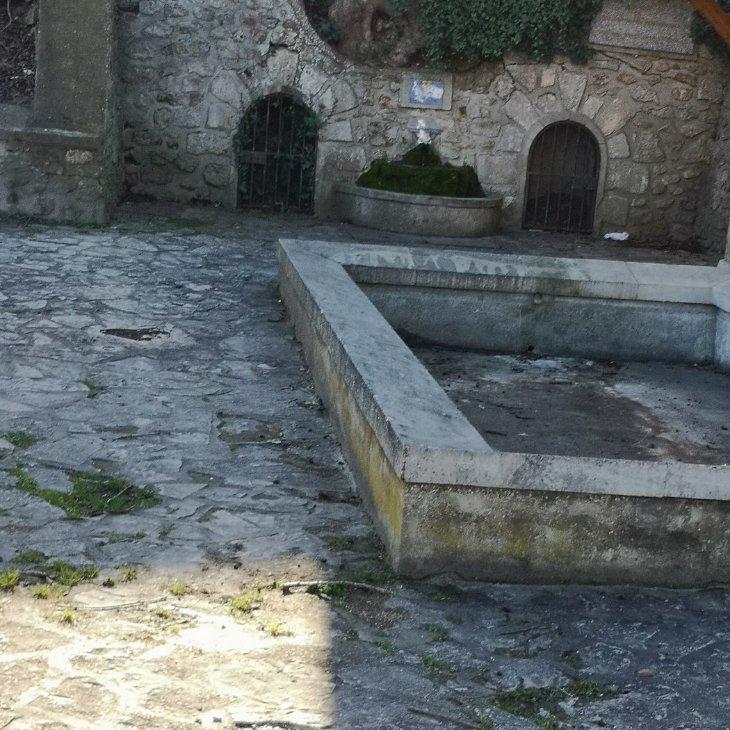 Lavoir de la Fontaine Lassault 2